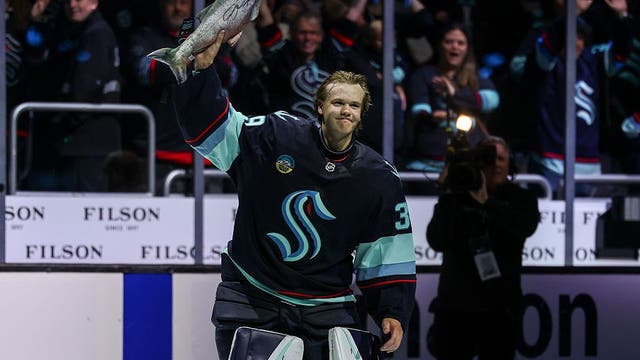 Nikke Kokko stops 26 shots in 1st NHL start as the Seattle Kraken beat the Flames 4-1