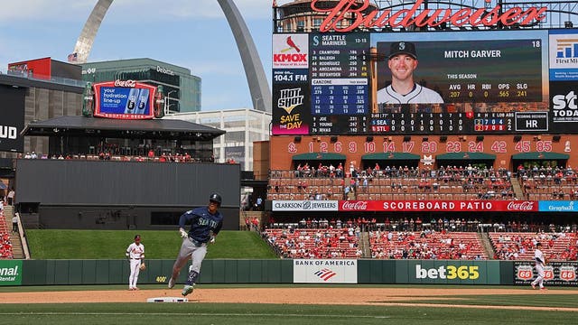 Rob Refsnyder home run in ninth carries Seattle Mariners to 3-2 win over Cardinals