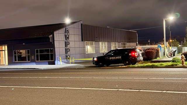 2 people shot, killed outside event in Longview, WA with 200 attendees