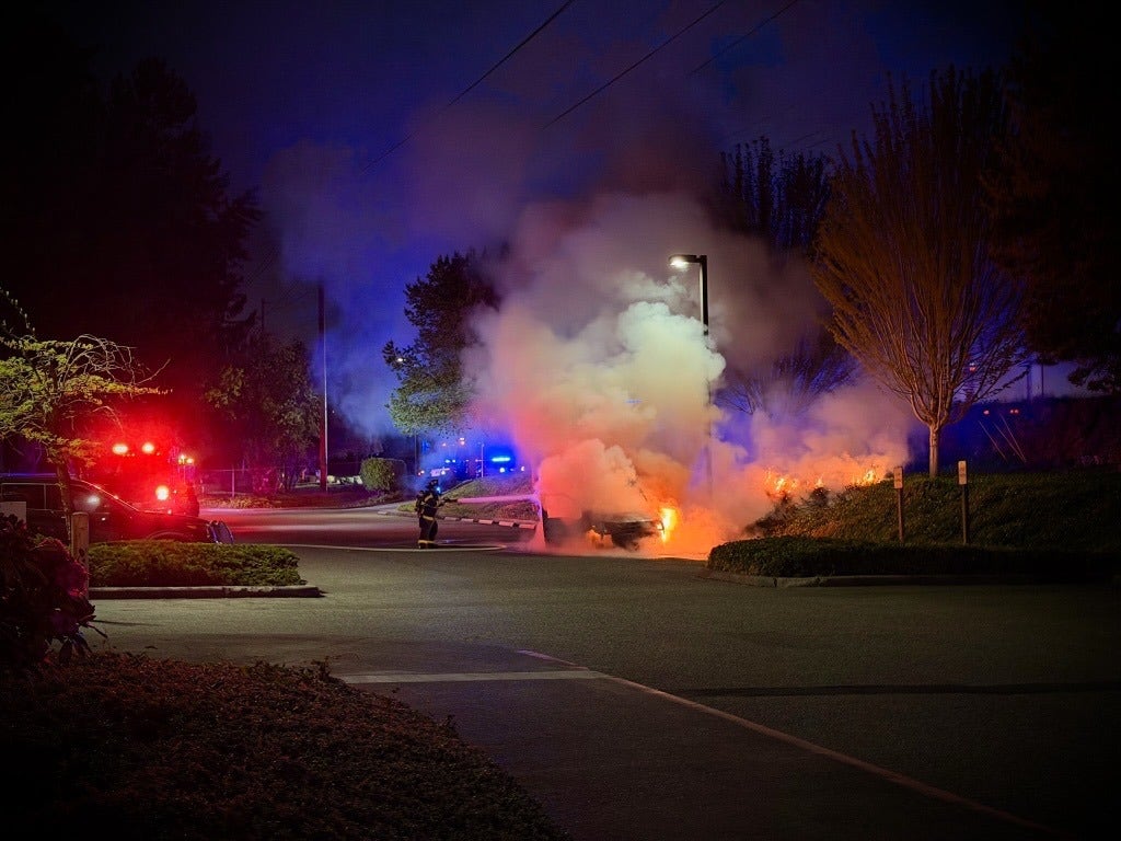 Man arrested after van explodes at Everett, WA police precinct