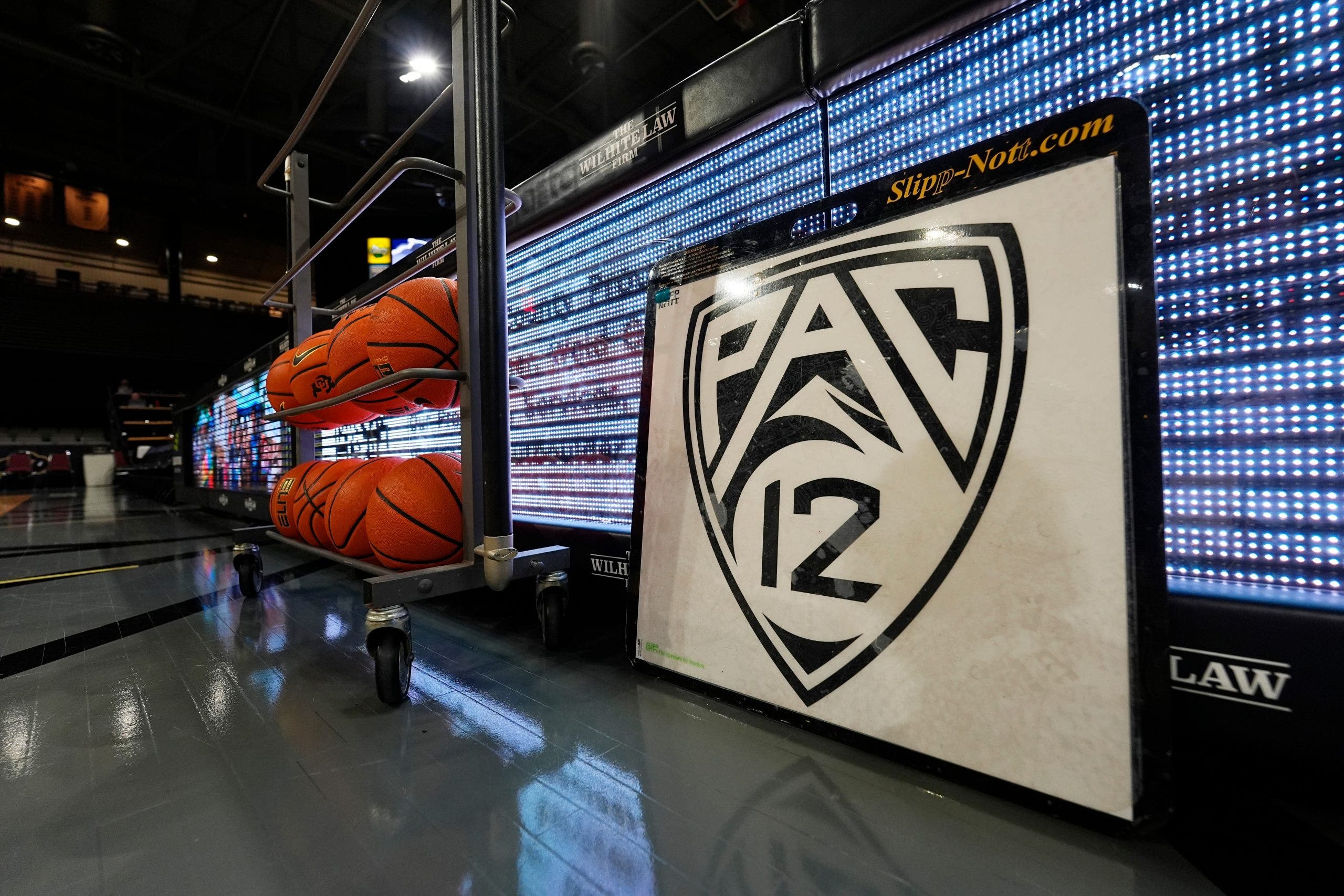 Pac-12, Mountain West conferences agree to settlement in lawsuits over poaching, exit fees