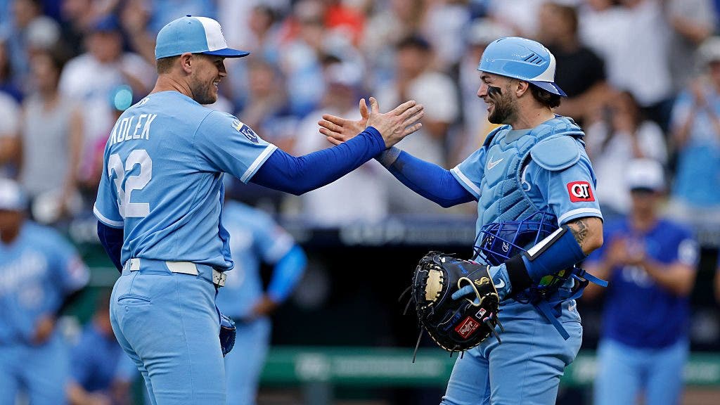 Stephen Kolek tosses complete-game shutout as Seattle Mariners stymied 5-0 in loss to Royals