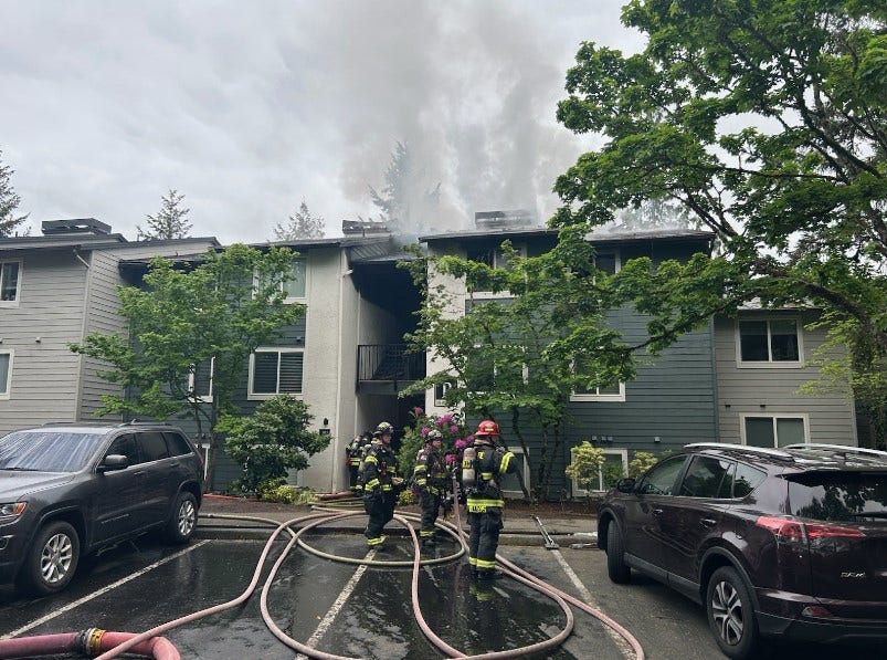 2 people pulled from Sammamish, WA apartment complex fire