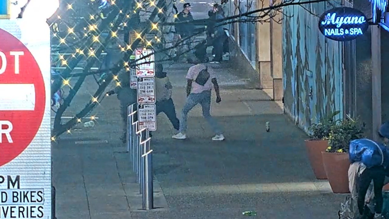 1 arrested, 1 on the run after violent attack in downtown Seattle