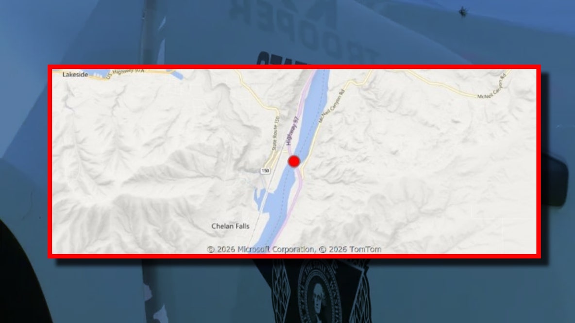 Multi-car crash kills 3 people at Lake Chelan, WA