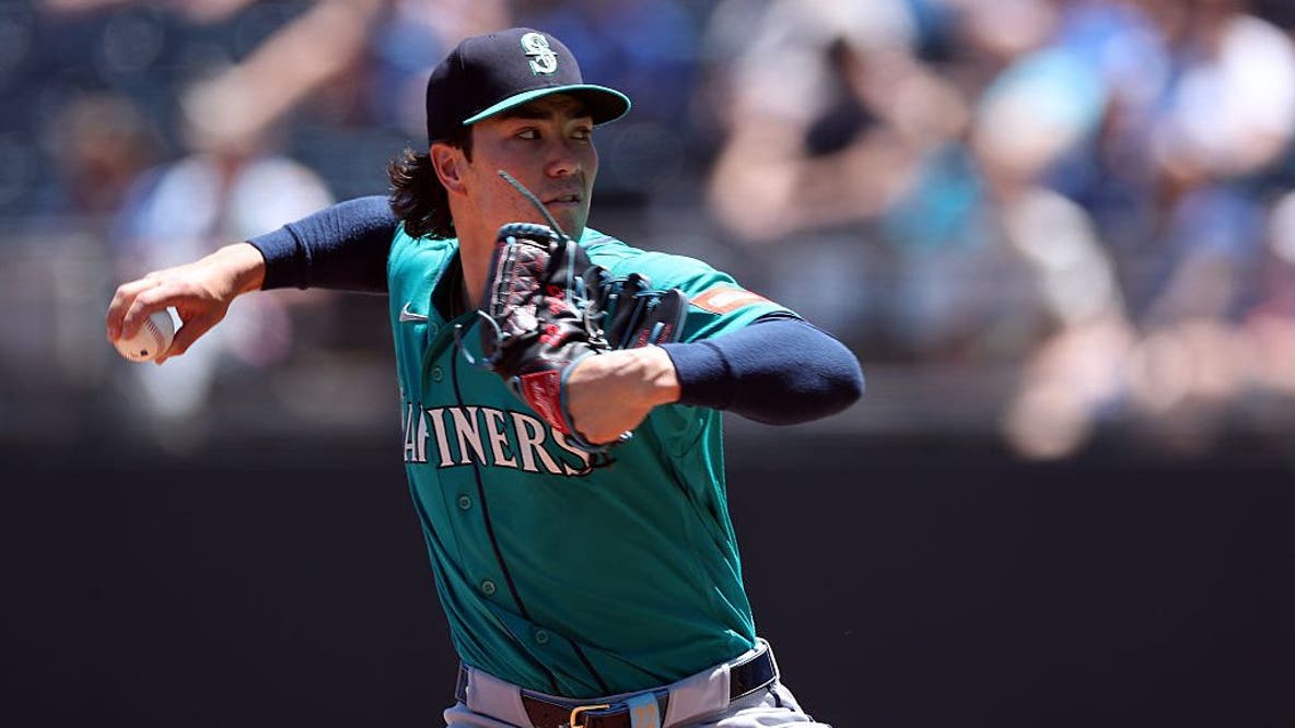Royals pounce on errors as Seattle Mariners lose 8-6
