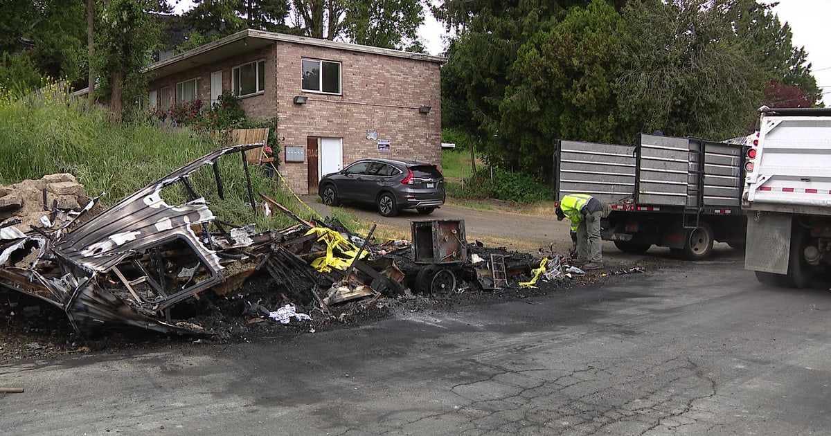 Seattle RV fire sparks neighborhood safety concerns | FOX 13 Seattle