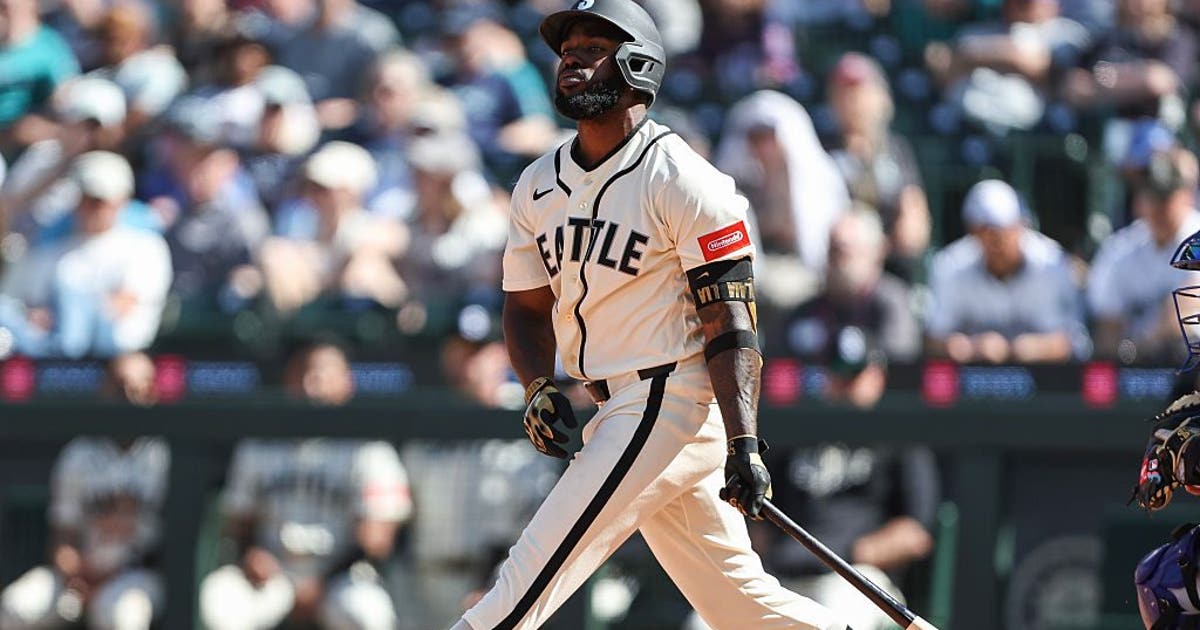 Seattle Mariners offense flat as Royals complete sweep in 4-1 victory