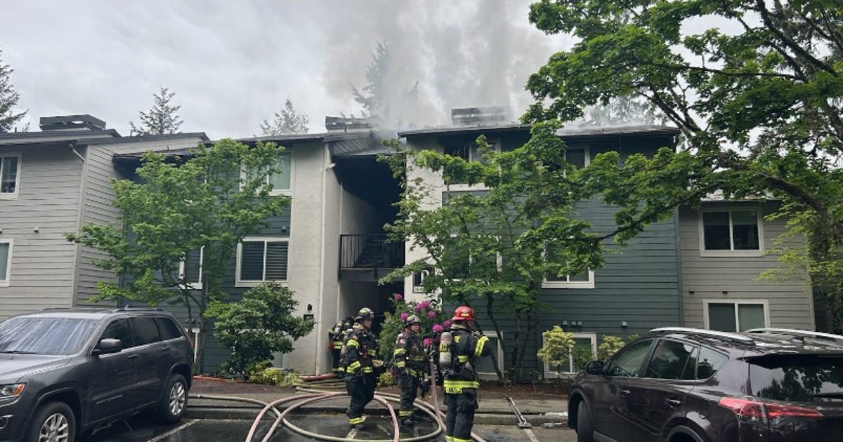 2 people pulled from Sammamish, WA apartment complex fire