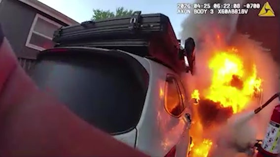 Bodycam video: WA deputy evacuates 9 people from Auburn mobile home park fire