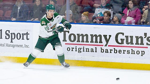 Jesse Heslop scores goal, assist to lead Everett Silvertips to 5-3 win over Chicoutimi in Memorial Cup