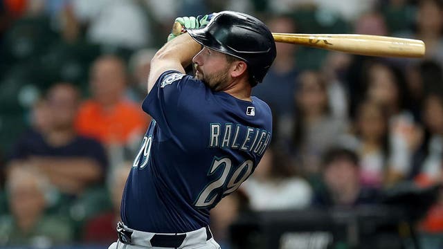 Cal Raleigh takes first swings for Seattle Mariners since going on injured list with oblique injury