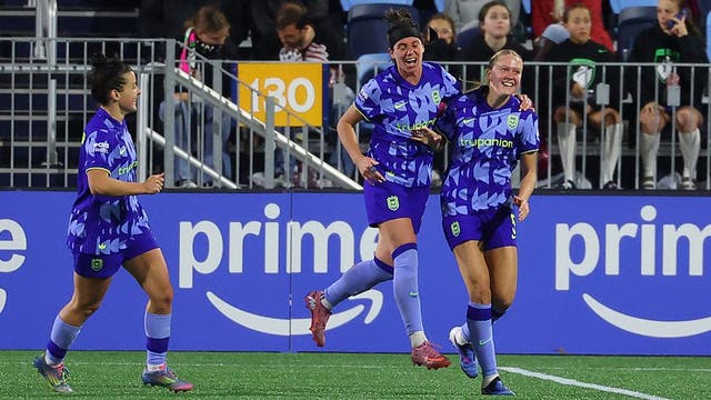 Sofia Huerta, Maddie Dahlien score as Seattle Reign snap goalless streak with 2-1 win over Legacy