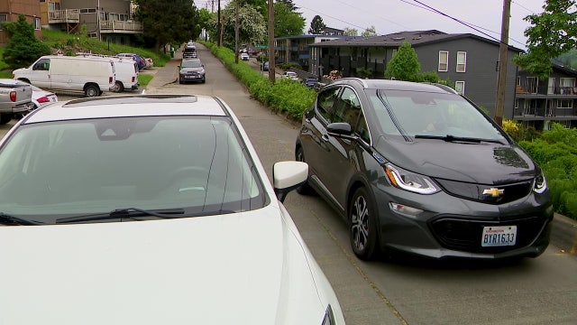 Queen Anne neighbors to face Seattle officials over parking removal