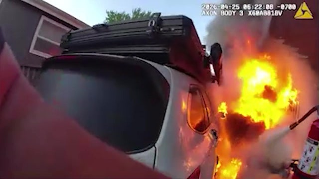 Bodycam video: WA deputy evacuates 9 people from Auburn mobile home park fire