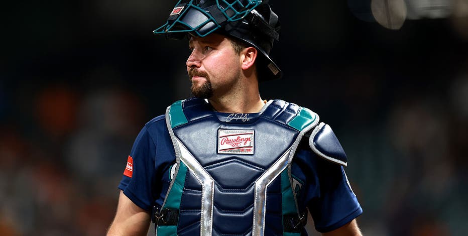 Seattle Mariners catcher Cal Raleigh placed on injured list for first time in career