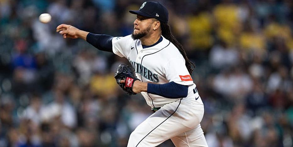 Seattle Mariners manage one hit, allow two runs in 9th in 2-1 loss to White Sox