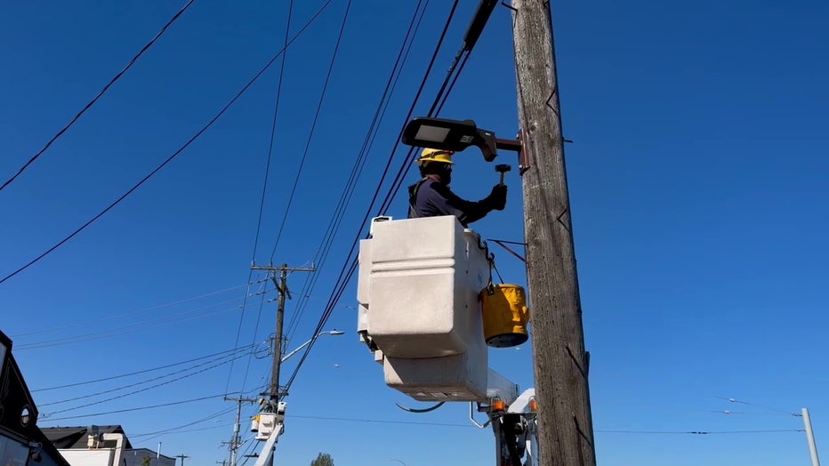 New Pedestrian Light Along Alki Avenue