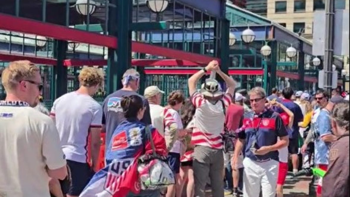 LIVE: Traffic delays, getting around Seattle for World Cup
