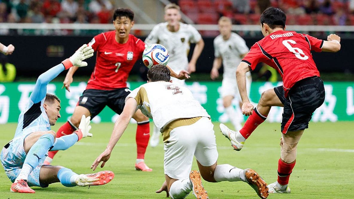 South Korea rallies to beat Czechia 2-1 in World Cup opener