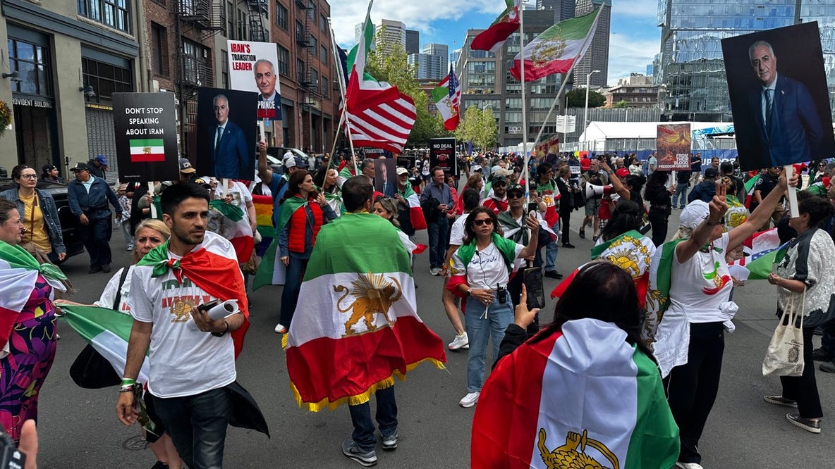 LIVE UPDATES: Traffic, protests at Seattle World Cup Pride match