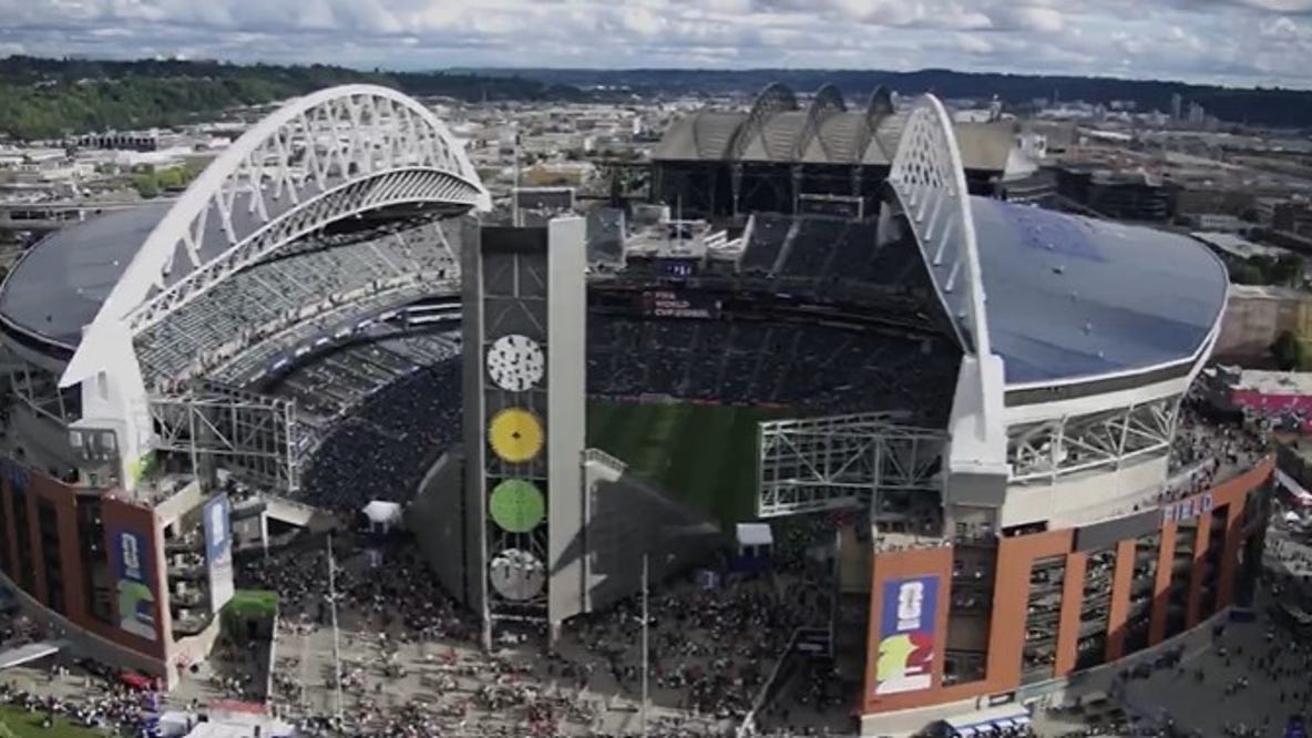 Live Camera: Tens of thousands of fans back in Seattle Stadium for World Cup