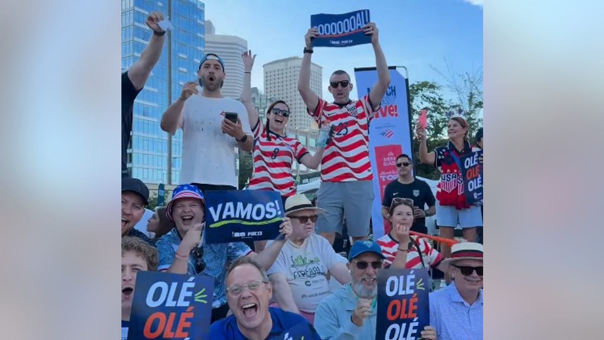 LIVE: USA, Australia soccer fans take over Seattle