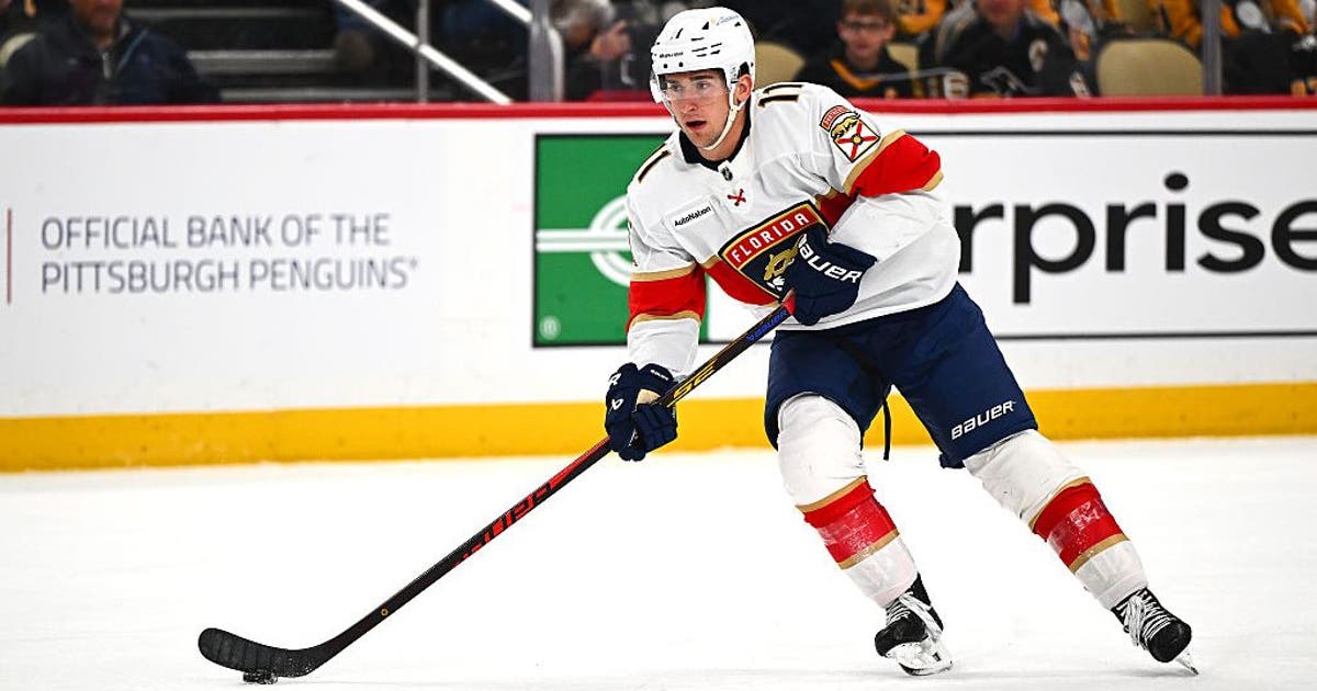 Seattle Kraken acquire Mackie Samoskevich from Panthers for draft picks