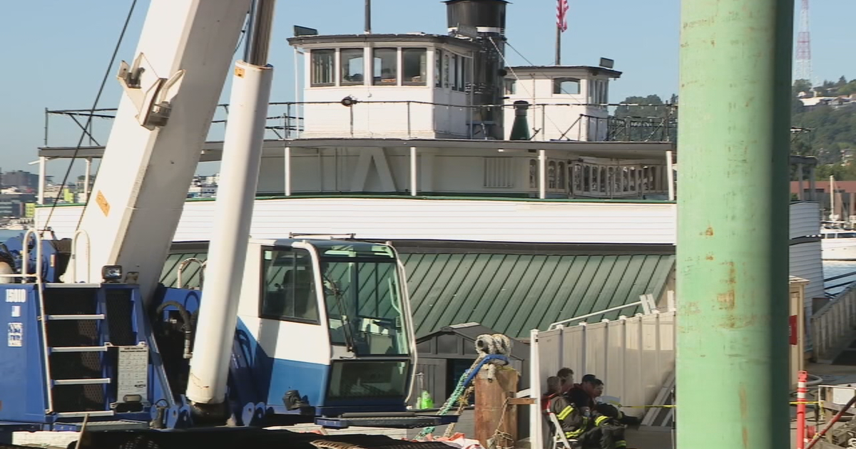 Couples panic, wedding plans sink due to flooded Seattle ferry venue