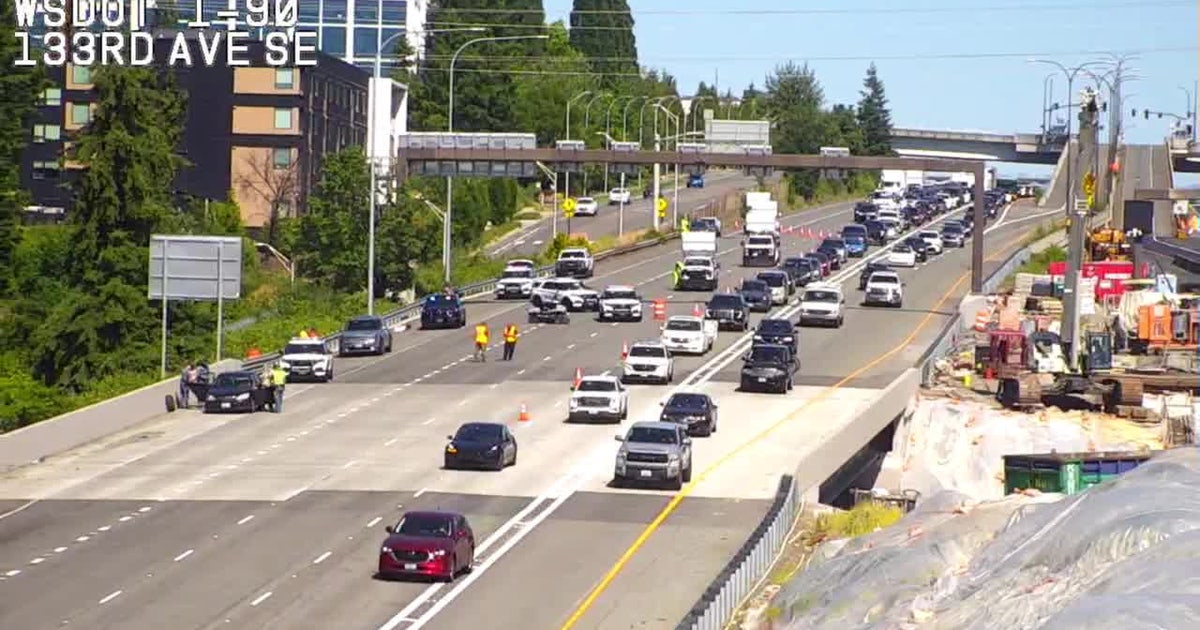 Deadly Bellevue motorcycle crash causes miles-long backup | FOX 13 Seattle