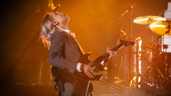 No phones allowed for Phoebe Bridgers concert in Seattle this fall
