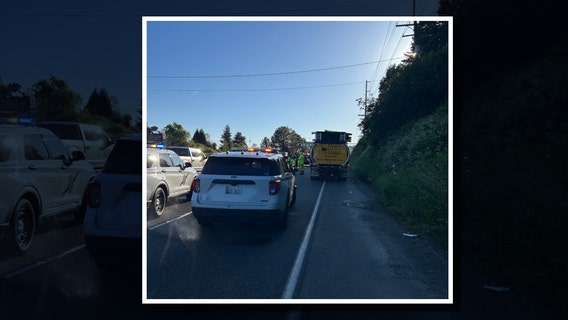 Driver crashes into 2 WSDOT vehicles in Kitsap County, WA, delaying traffic