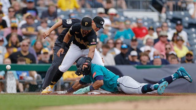 Brandon Lowe, Henry Davis lead Pirates to 5-1 win over Seattle Mariners