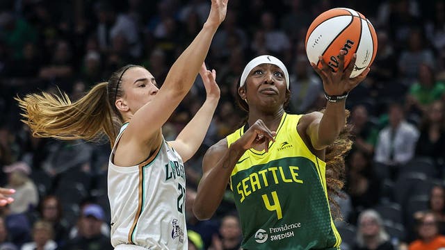 Flau’jae Johnson scores career-high 28 as Seattle Storm end losing streak with 99-88 win over Liberty