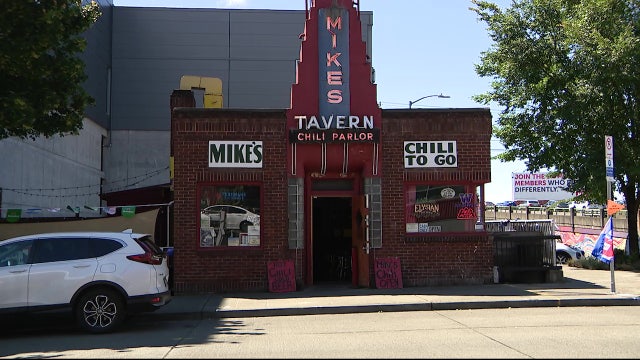 Seattle chili parlor owner says new paid parking could hurt sales