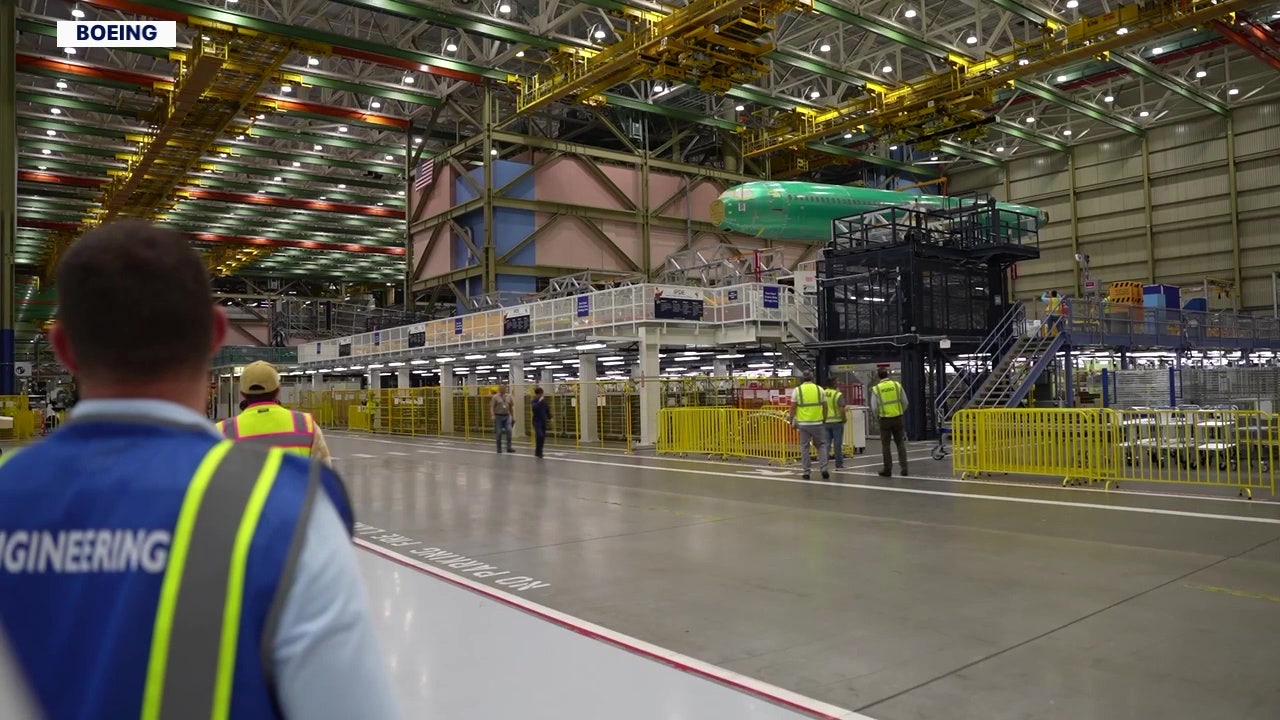 Boeing invests $1B in Everett 737 MAX production | FOX 13 Seattle