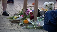 Seattle mourns 2 killed in Bite of Seattle shooting silent vigil