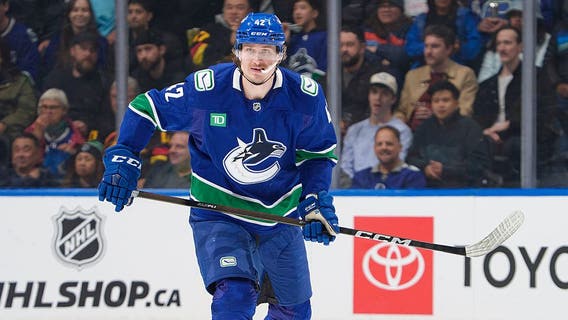 Seattle Kraken sign Mackie Samoskevich to three-year deal