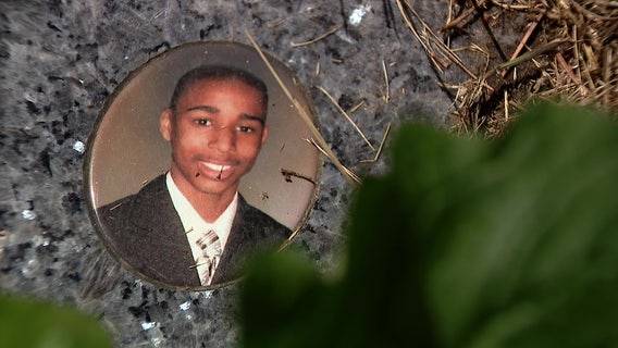 Family pleads for answers 11 years after Renton, WA murder