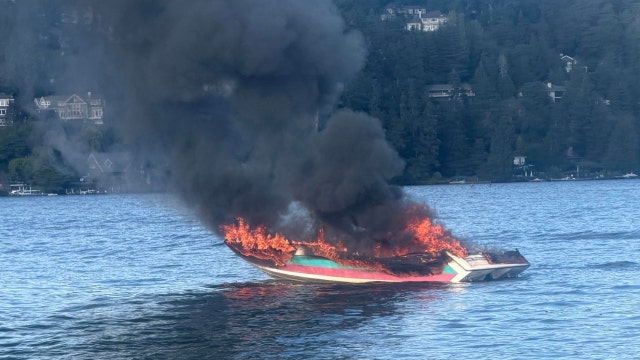 Mercer Island boat goes up in flames in Lake Washington