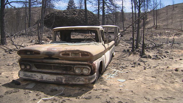 A look behind the fire line of WA's deadly Chelan Hills Fire