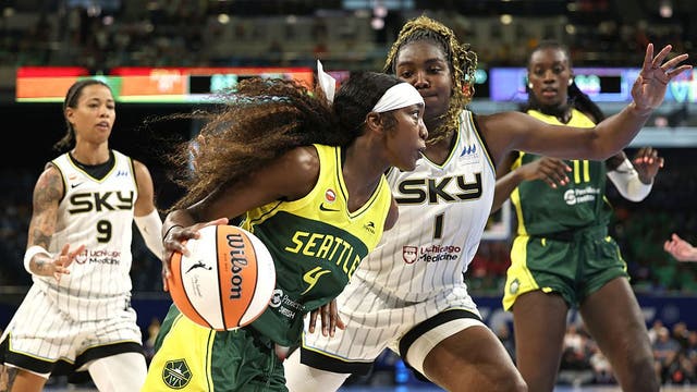 Azura Stevens scores 20 points as Sky beat Seattle Storm 95-90
