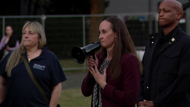 Seattle leaders join vigil for Seattle Center shooting victims