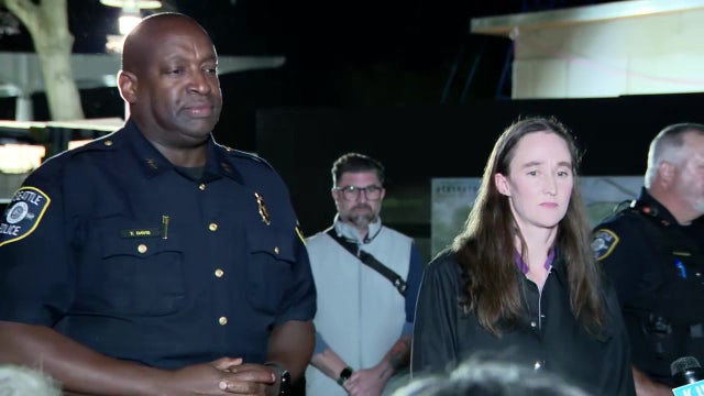 Why did it take hours for a press conference on the Bite of Seattle shooting?