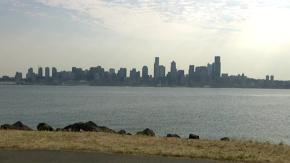 Hazy skies in Seattle due to wildfire smoke