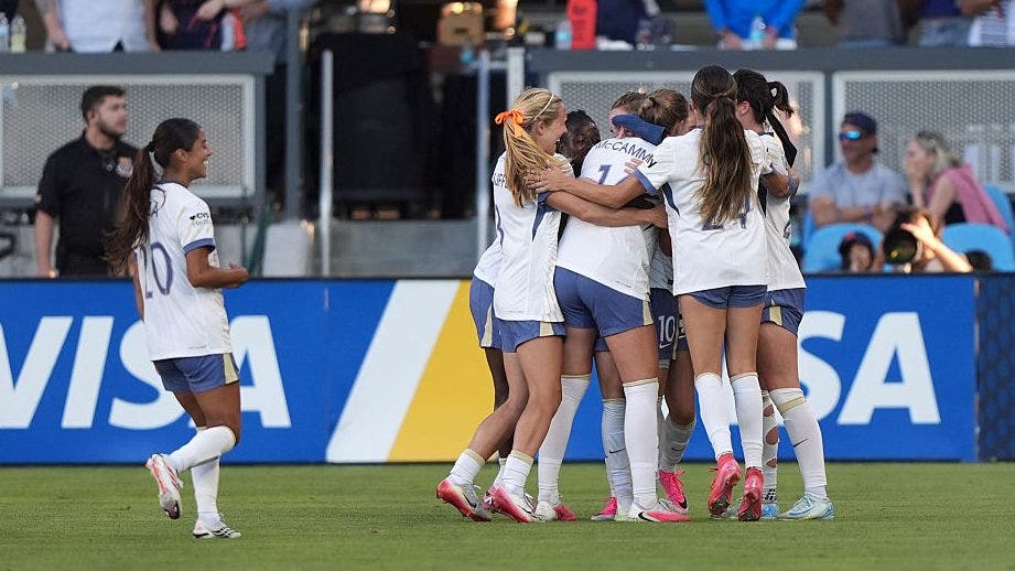 Jess Fishlock's late goal gives Seattle Reign 3-2 win over Bay FC