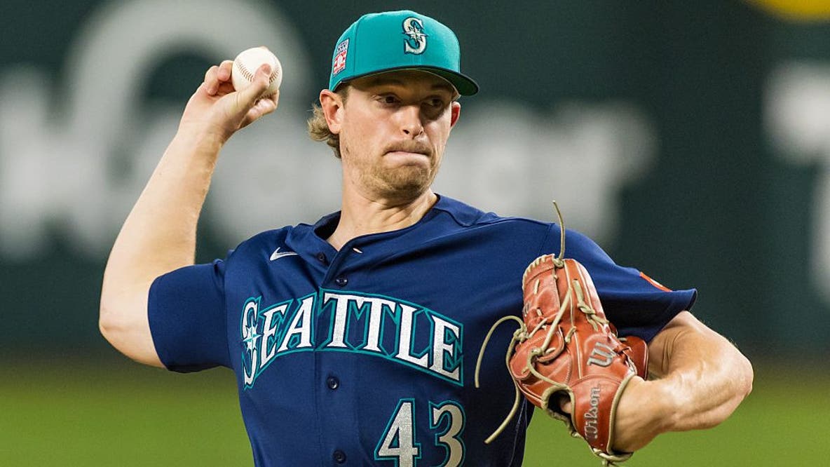 Seattle Mariners place RHP Cole Wilcox on injured list with oblique strain