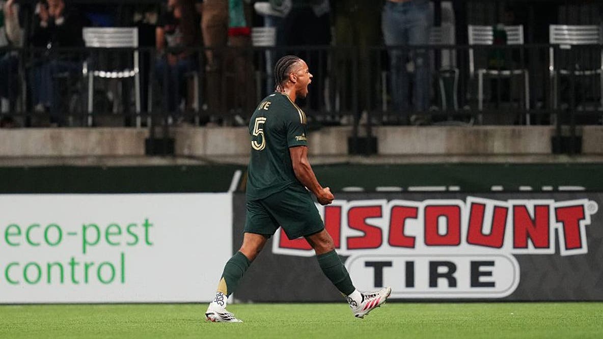 Brandon Bye goal in 82nd minute dooms Seattle Sounders in 2-1 loss to Timbers