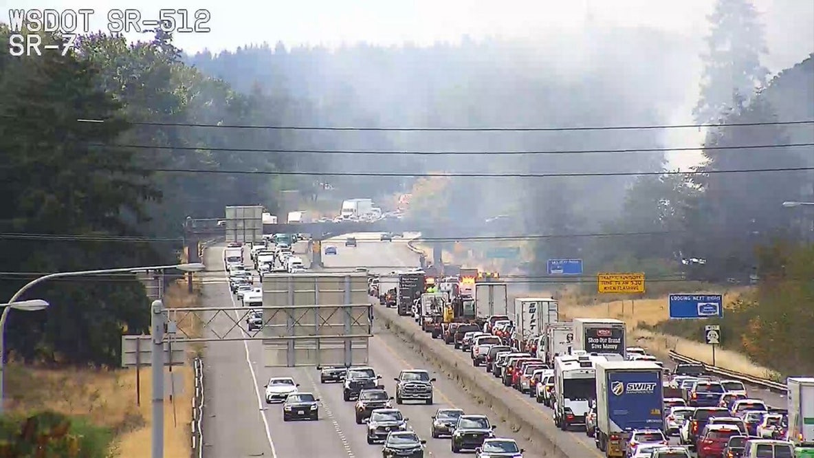 Large brush fire prompts evacuations in Parkland, WA