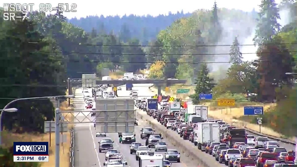 Large brush fire prompts evacuations in Parkland, WA